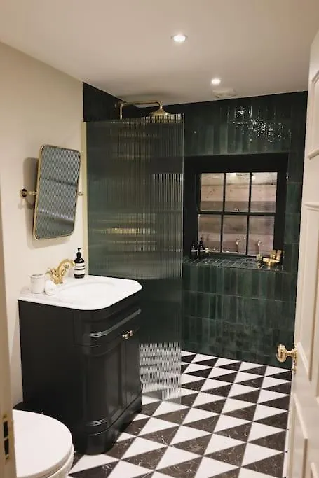 Brand New Georgian Flat In Bath Apartment